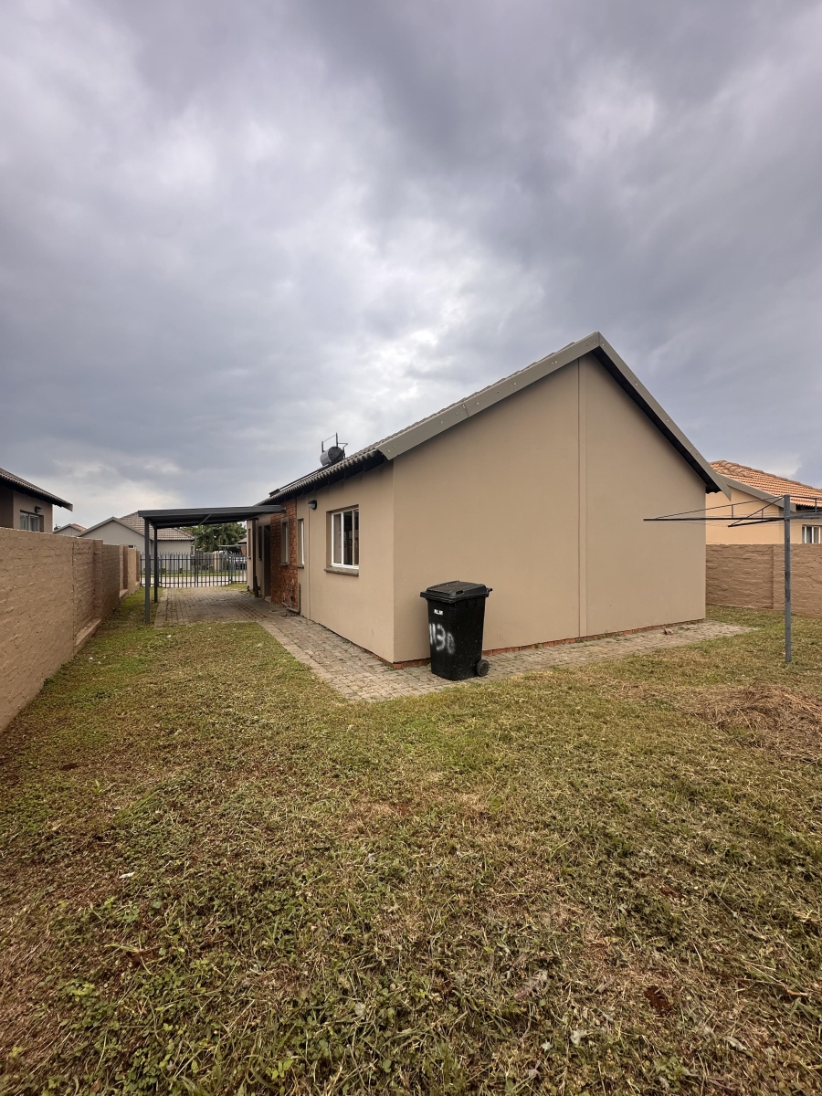 3 Bedroom Property for Sale in Waterkloof North West
